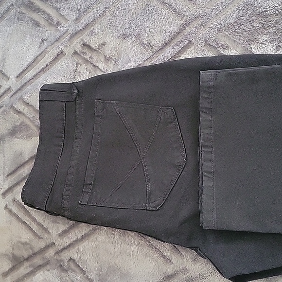 WOMEN'S NYDJ SIZE 4 BLACK PANTS MADE IN AMERICA 🇺🇸 - Picture 8 of 8